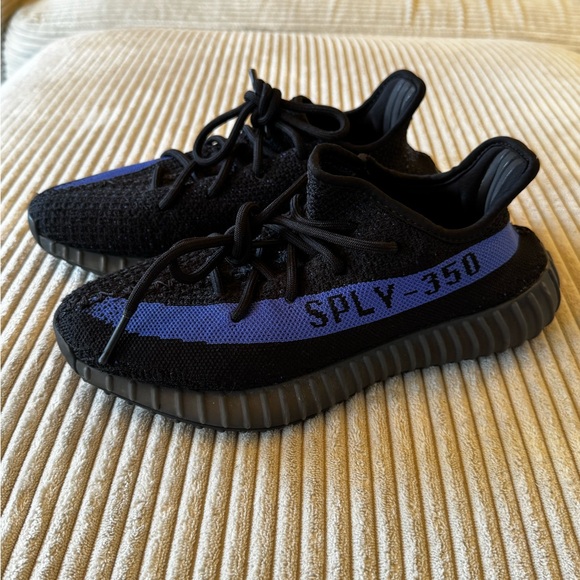 Adidas Yeezy 350 V2 Dazzling Blue - size 6.5 - Picture 2 of 6